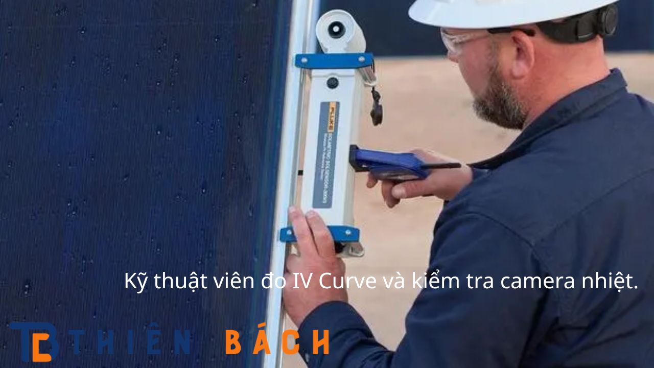 ky-thuat-vien-do-iv-curve-va-kiem-tra-camera-nhiet